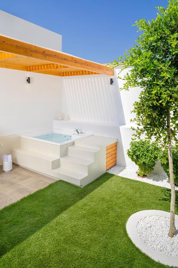 Ethos Luxury - Seaview With Hot-tub! Willa